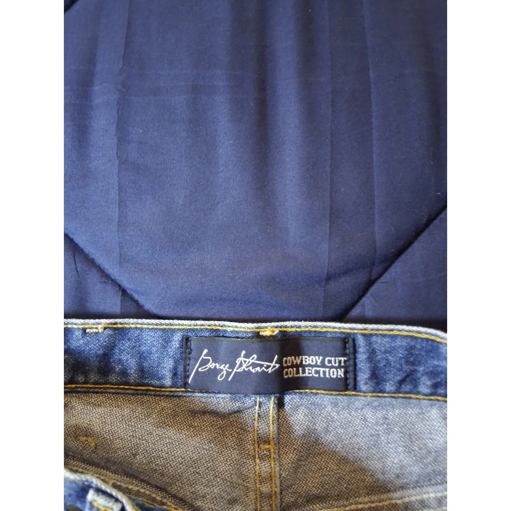 Wrangler George Strait Cowboy Cut Collection Jeans 33x32 Blue Denim 13MGSHD
